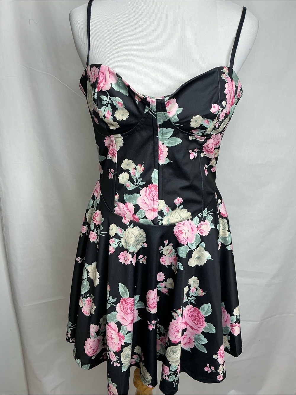 2237 - Ardene Black Mini Dress with Pink & Cream Roses - Picture 2 of 6
